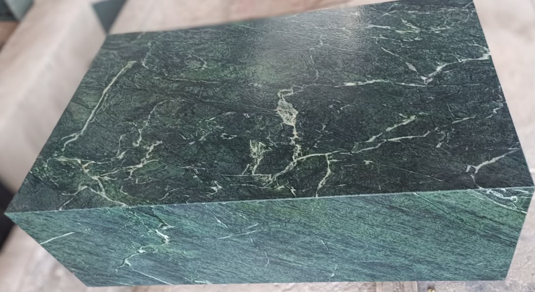 Mesa de Centro Mármol Verde Tikal Alpi Leather